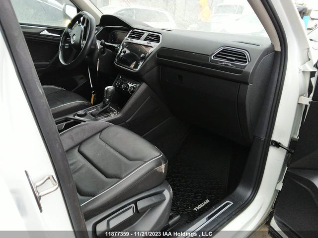 3VV4B7AX0KM118437 Volkswagen Tiguan Highline