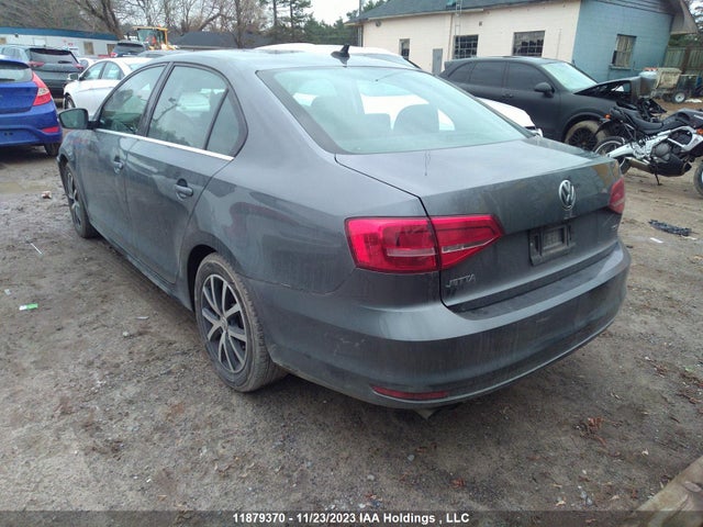 3VWB07AJ2FM239657 Volkswagen JETTA SE