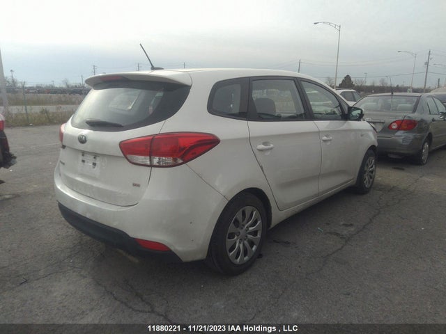 KIA Rondo Lx 2016 KNAHT8A30G7130893 Image 4