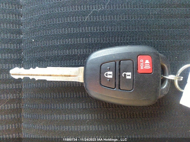 Toyota RAV4 LE 2018 2T3BFREV5JW857959 Image 11