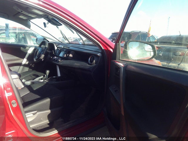 Toyota RAV4 LE 2018 2T3BFREV5JW857959 Image 5