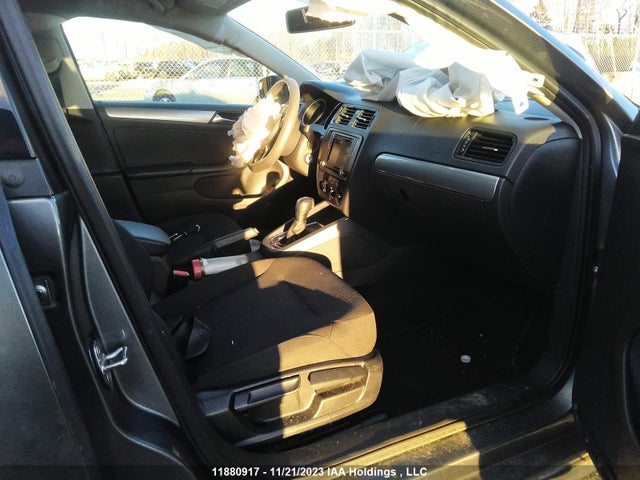 3VW267AJ9GM295966 Volkswagen JETTA S