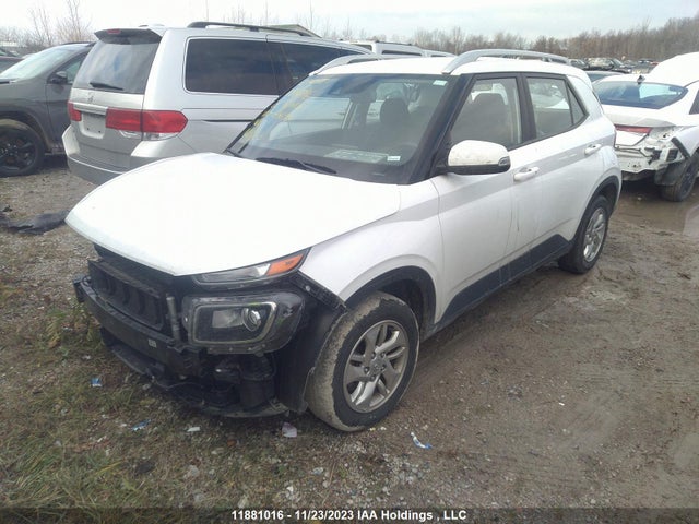 Hyundai Venue Sel/limited 2022 KMHRC8A39NU168690 Image 2