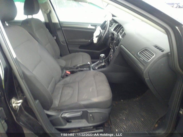 3VWG17AU5JM285585 Volkswagen Golf Trendline/comfortline