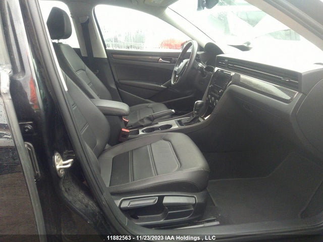 1VWBA7A3XMC005876 Volkswagen Passat Highline