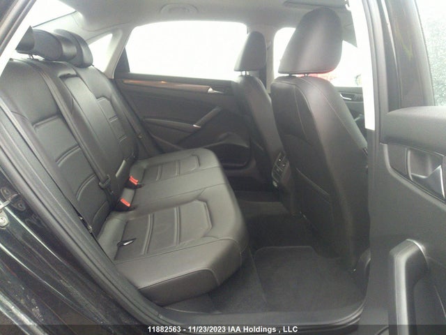 1VWBA7A3XMC005876 Volkswagen Passat Highline