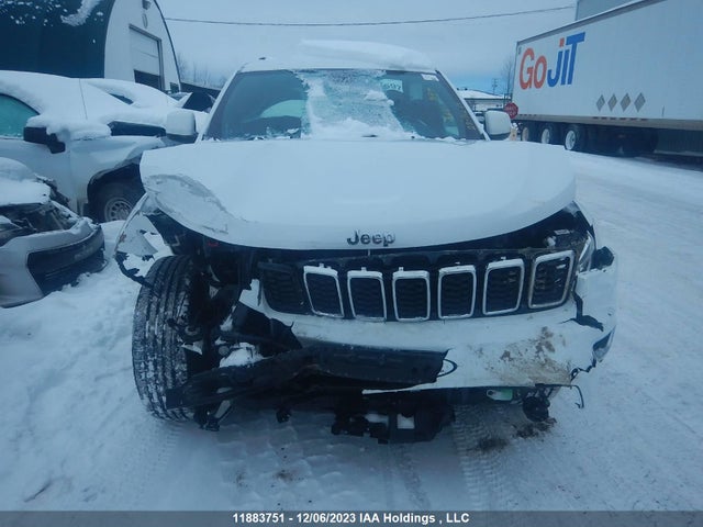 1C4RJFAG9KC783386 Jeep Grand Cherokee Laredo
