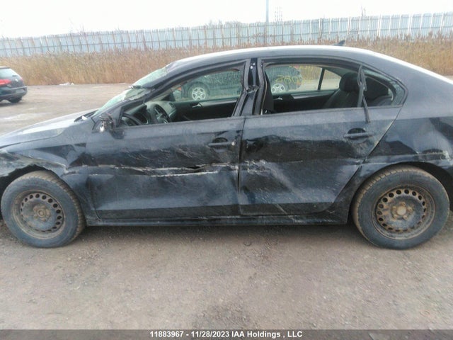 3VW1K7AJ3FM293085 Volkswagen JETTA S