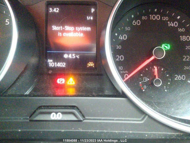 3VV2B7AX8LM093862 Volkswagen TIGUAN