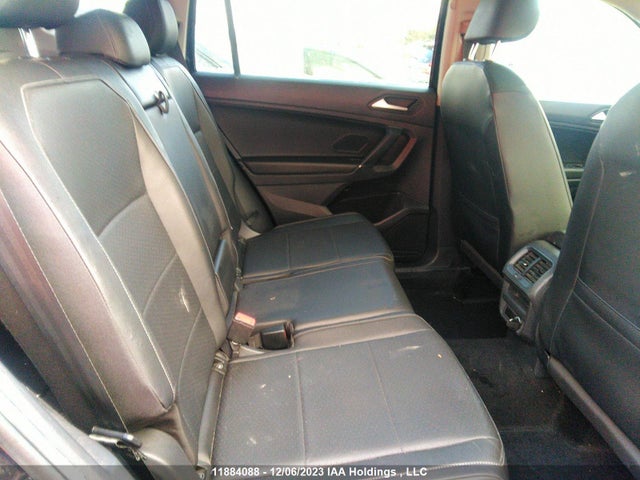 3VV2B7AX8LM093862 Volkswagen TIGUAN