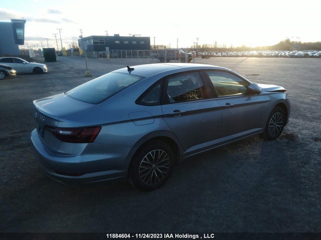 3VWE57BU2MM078229 Volkswagen Jetta Highline