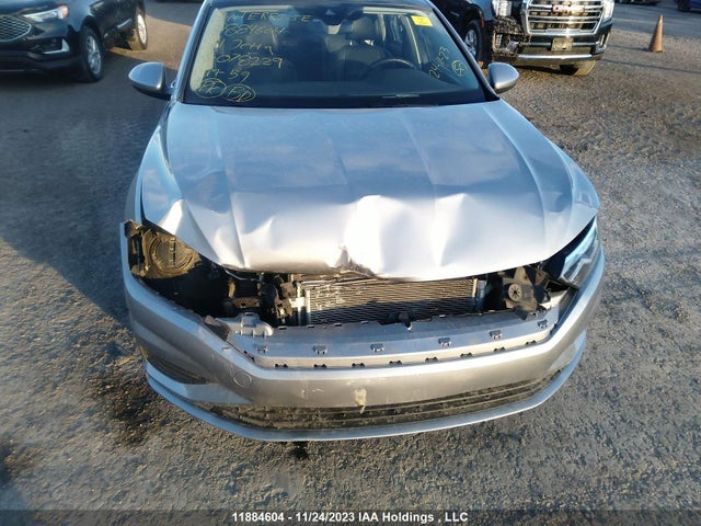 3VWE57BU2MM078229 Volkswagen Jetta Highline