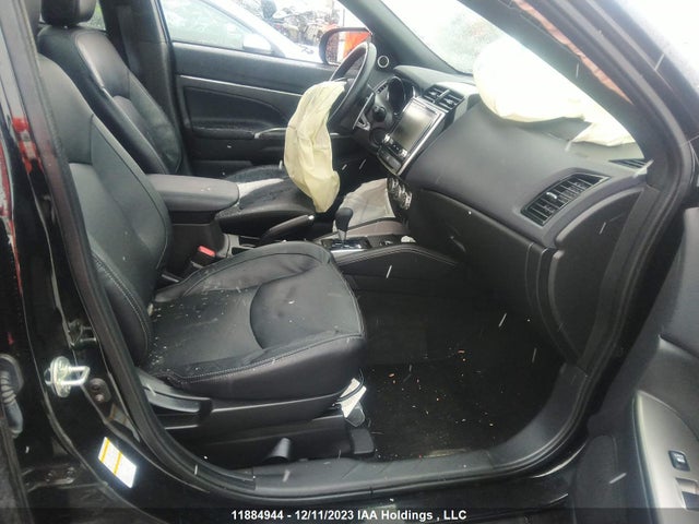 JA4AJVAW8MU603174 Mitsubishi RVR