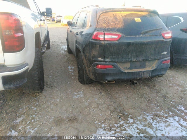 11885094 :رقم المزاد ، 1C4PJMCS4GW150555 vin ، 2016 Jeep Cherokee Latitude مزاد بيع