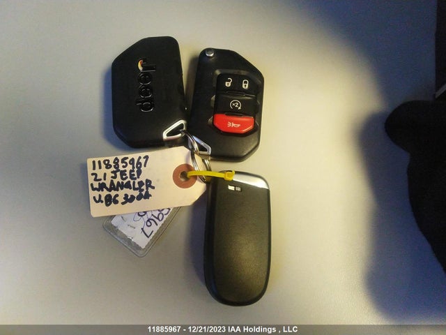 1C4HJXEG1MW863004 Jeep Wrangler Unlimited Sahara