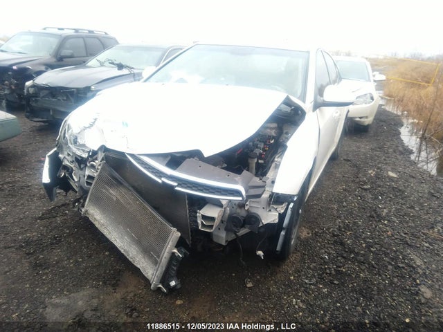Chevrolet Cruze 1lt 2014 1G1PC5SB7E7427295 Image 2