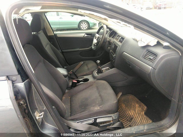 3VW167AJ5HM201711 Volkswagen JETTA S