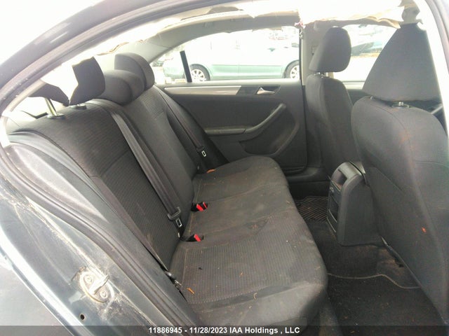 3VW167AJ5HM201711 Volkswagen JETTA S