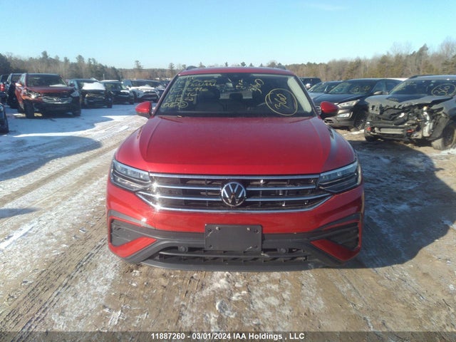 3VV2B7AX8NM072996 Volkswagen TIGUAN SE