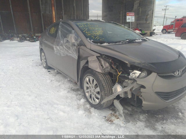 2013 HYUNDAI ELANTRA GL VIN: 5NPDH4AEXDH207483