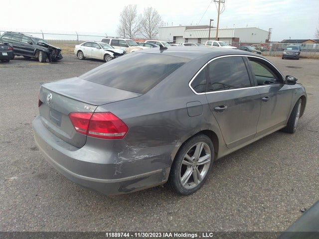 1VWCS7A39EC068700 Volkswagen Passat Highline