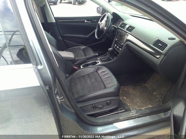 1VWCS7A39EC068700 Volkswagen Passat Highline