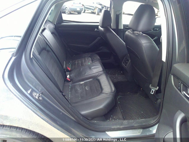 1VWCS7A39EC068700 Volkswagen Passat Highline