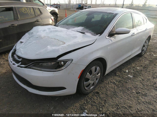 1C3CCCFB6FN667041 Chrysler 200 LX