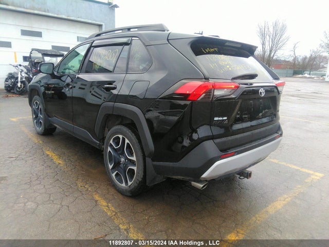 Toyota RAV4 2019 2T3J1RFV6KW021183 Image 3