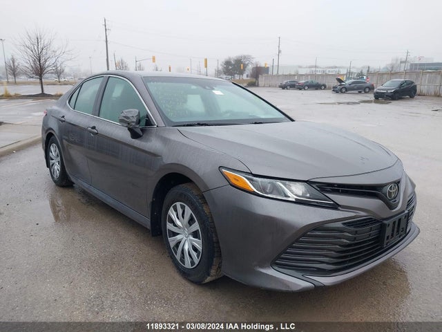 Продаж на аукціоні авто 2018 Toyota Camry Le/se/xle, vin: 4T1B11HK4JU617375, номер лоту: 11893321