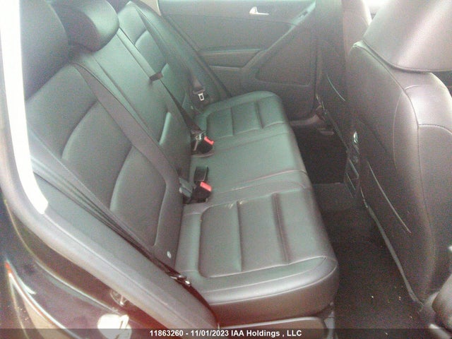 WVGNV7AX6HK038081 Volkswagen Tiguan Wolfsburg Edition