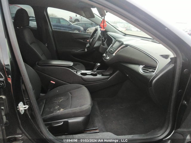 1G1ZE5ST0GF241201 Chevrolet Malibu