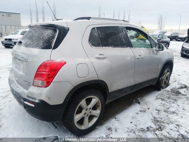Chevrolet TRAX LTZ 2015 3GNCJTSB1FL218767 Image 4