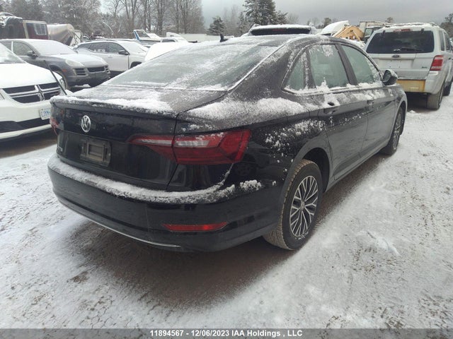 3VWE57BU4MM047466 Volkswagen JETTA SEL