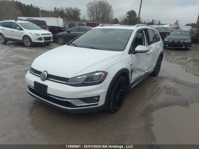 3VWM17AUXJM758979 Volkswagen GOLF ALLTRACK