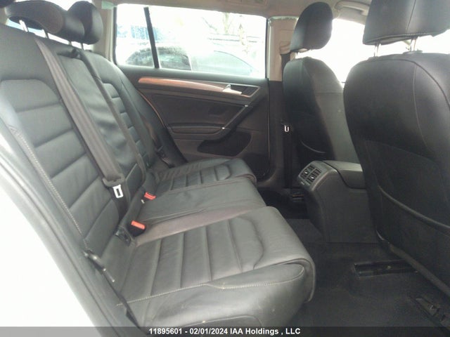 3VWM17AUXJM758979 Volkswagen GOLF ALLTRACK