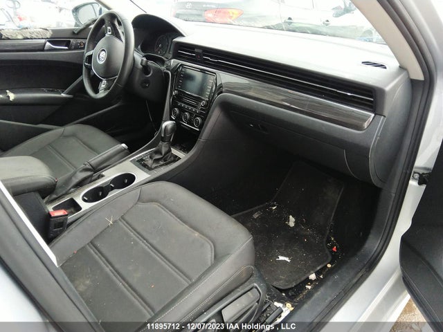 1VWBA7A33MC013527 Volkswagen Passat Highline