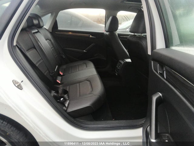 1VWBA7A35MC014193 Volkswagen Passat Highline