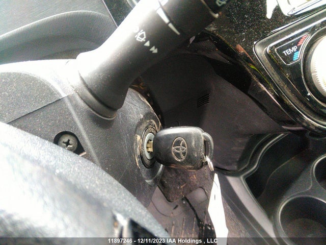 Toyota PRIUS C 2018 JTDKDTB34J1615202 Image 11