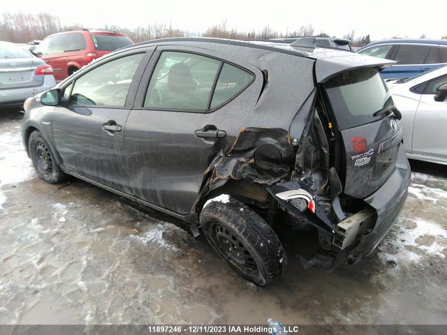 Toyota PRIUS C 2018 JTDKDTB34J1615202 Image 3