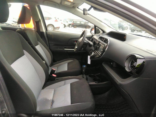Toyota PRIUS C 2018 JTDKDTB34J1615202 Image 5