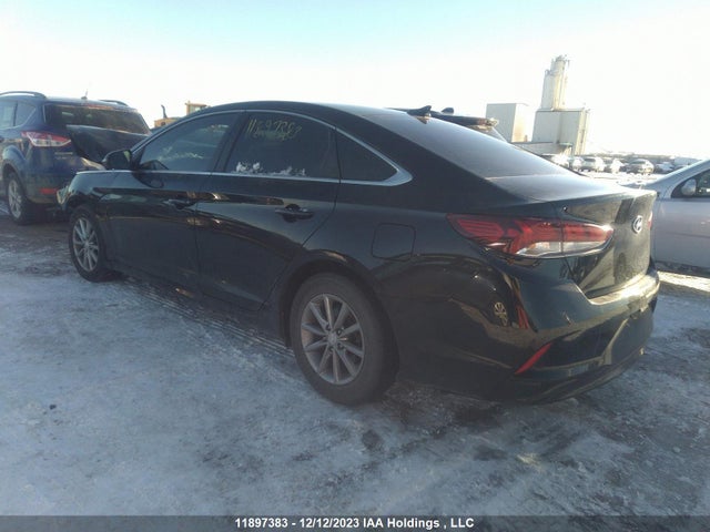 Hyundai SONATA GL 2018 5NPE24AF2JH711312 Image 3