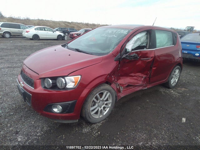 Chevrolet SONIC LT 2014 1G1JC6EBXE4242196 Image 2