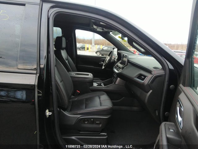 Chevrolet Suburban 2022 1GNSKEKD5NR270657 Image 3