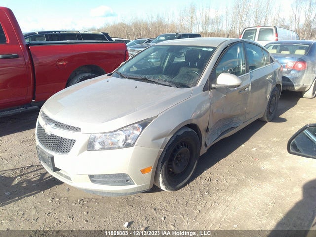 Chevrolet CRUZE LT 2014 1G1PC5SB9E7305618 Image 2