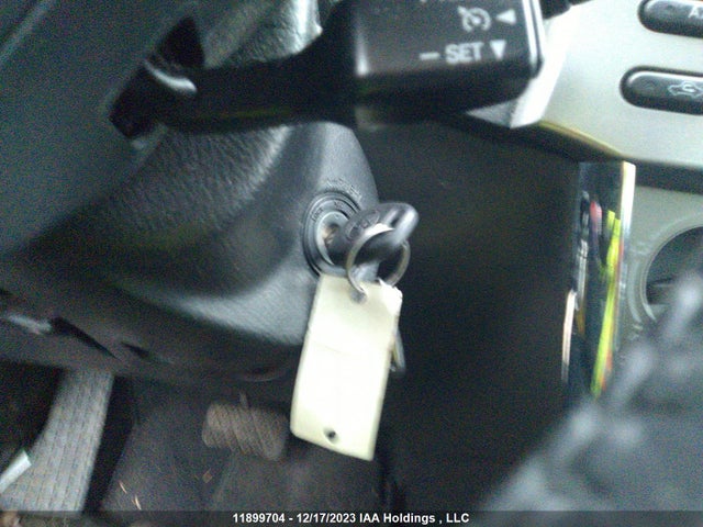 11899704 :رقم المزاد ، 2T1KR32E18C713080 vin ، 2008 Toyota Corolla Matrix Xr مزاد بيع