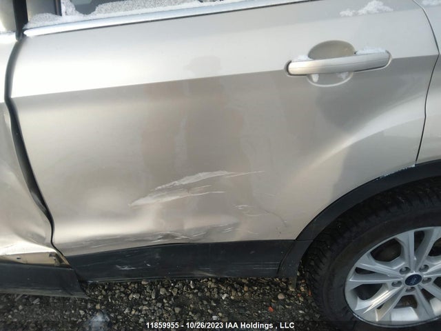 1FMCU9GD9HUA72085 Ford ESCAPE SE
