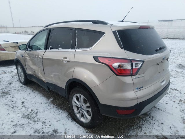 1FMCU9GD9HUA72085 Ford ESCAPE SE