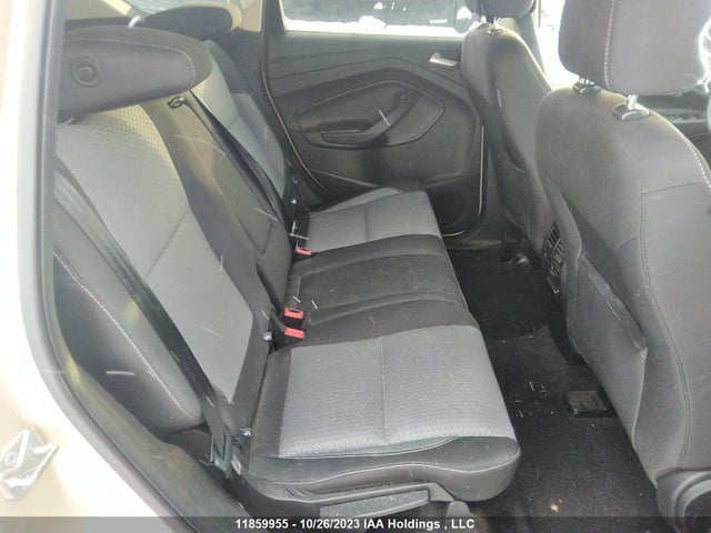 1FMCU9GD9HUA72085 Ford ESCAPE SE