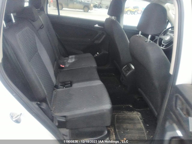 3VV0B7AX7KM148095 Volkswagen TIGUAN